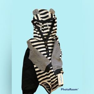 Carter’s boys 2 piece outfit 6 months